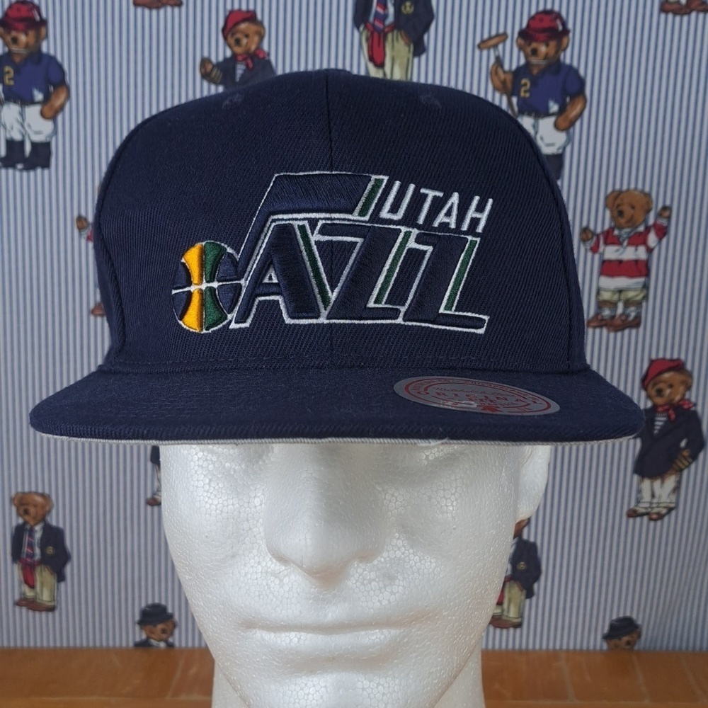 Utah Jazz Mitchell & Ness retro logo navy blue casual basketball snapback hat